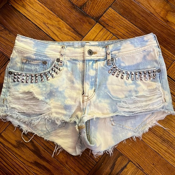 & denim Pants - & denim shorts size: 4